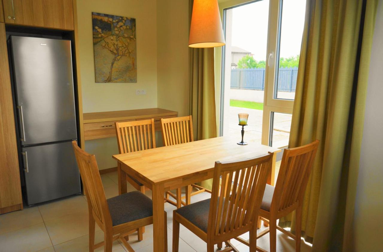 Smelio Vila Apartments Palanga Esterno foto